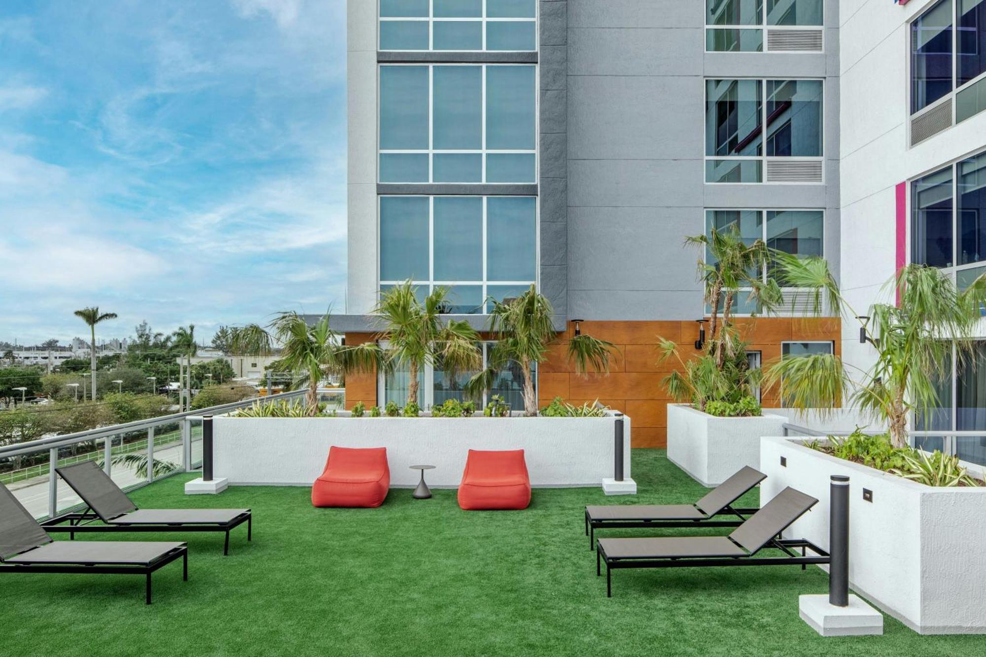 Aloft Fort Lauderdale Airport & Cruise Port エクステリア 写真